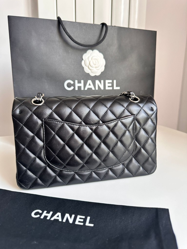 Classic Medium Double Flap bag