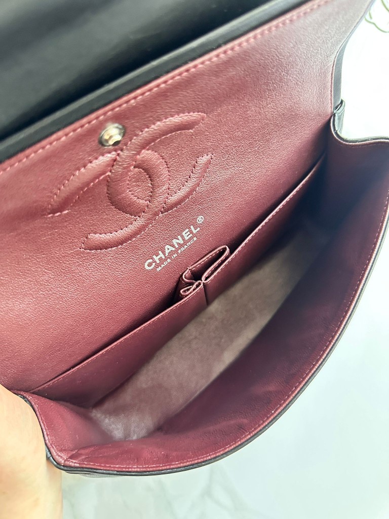 Classic Medium Double Flap bag