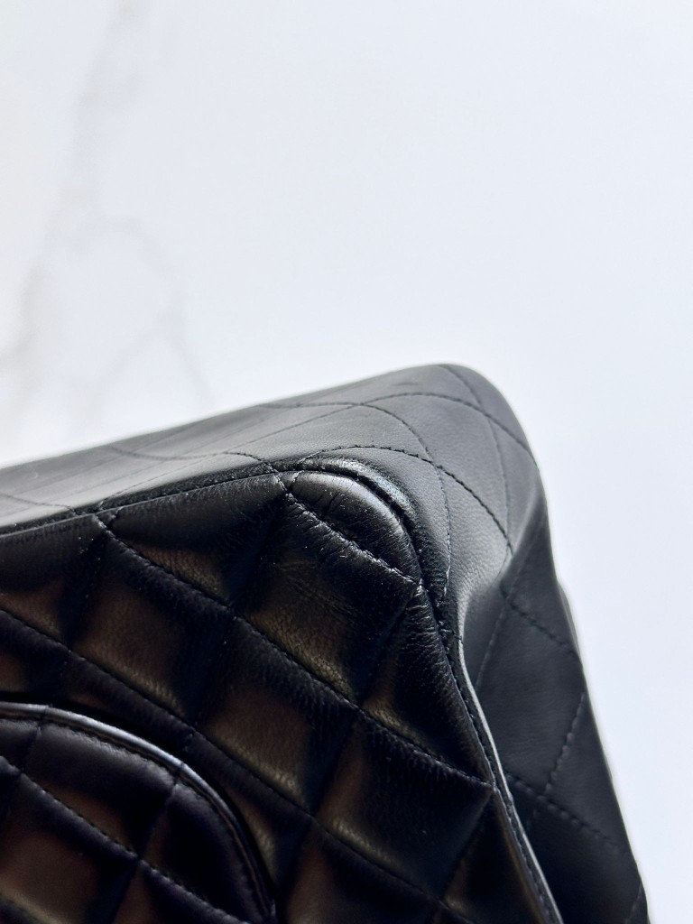 Classic Medium Double Flap bag