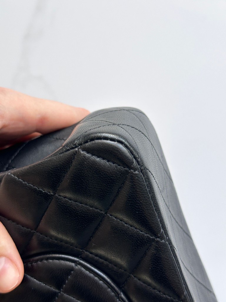 Classic Medium Double Flap bag