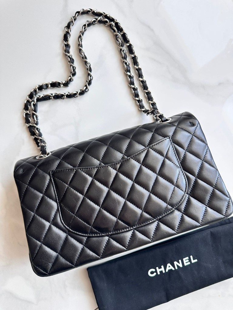 Classic Medium Double Flap bag